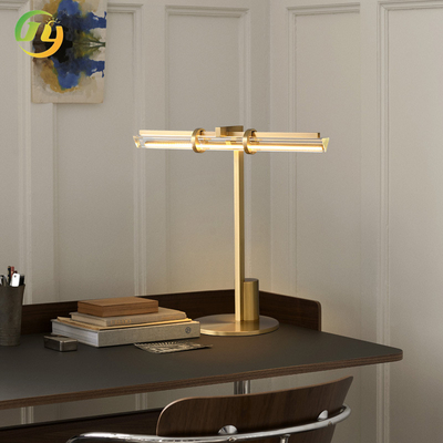 JYLIGHTING современный скандинавский простой роскошный светодиодный настольный лампа медное стекло для спальни гостиницы гостиничная гостиная Студия диван угловой свет