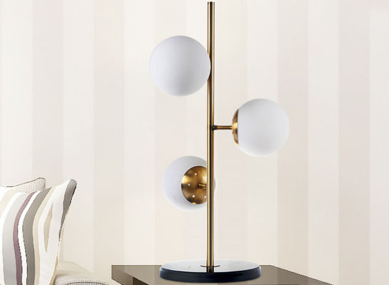 Лампы Nightstand золота источника света E27 высоты 37cm Dia 65cm современные