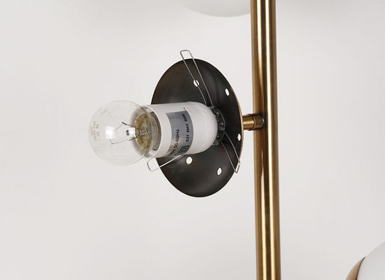 Лампы Nightstand золота источника света E27 высоты 37cm Dia 65cm современные