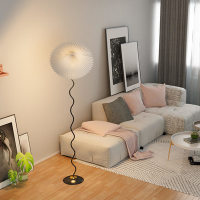 Лампа пола творческой современной ткани минималистская для комнаты прожития