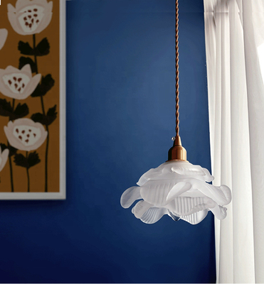 Свет белого современного стеклянного цветка привесной лампы домашнего крытого нордический вися