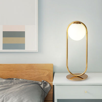 Лампа Nightstand золота высоты 50cm диаметра 18.5cm гостиницы энергосберегающая