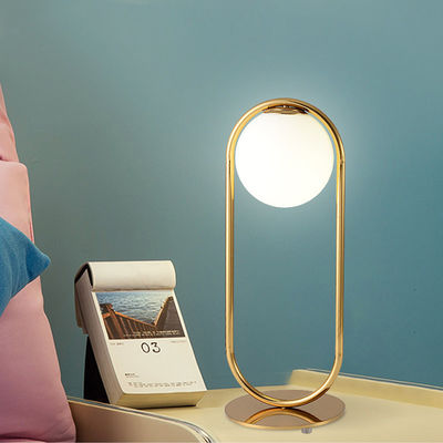Лампа Nightstand золота высоты 50cm диаметра 18.5cm гостиницы энергосберегающая